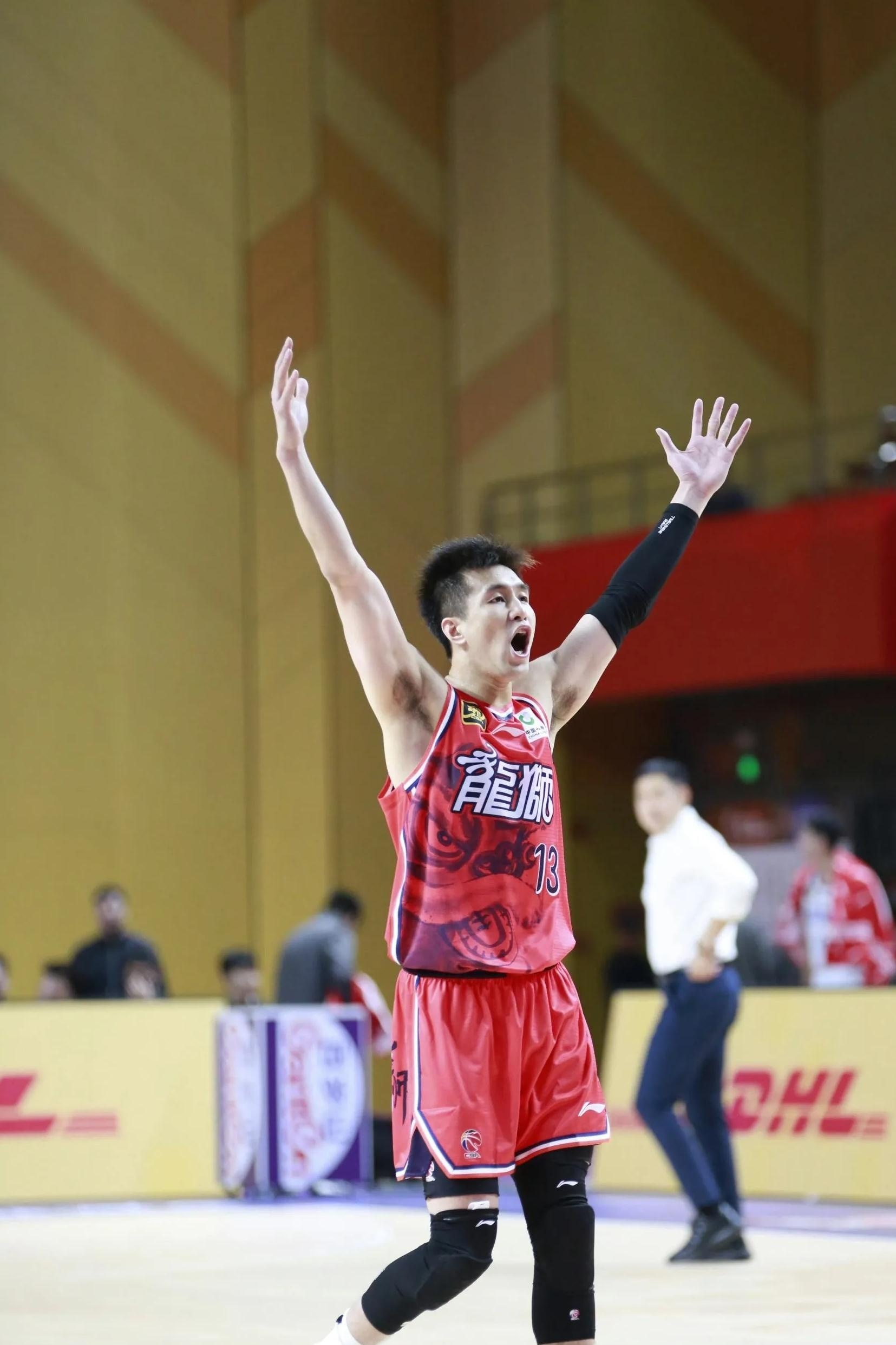 关于CBA常规赛今夜再迎强敌，休斯敦火箭队长鼓劲，主帅态度：态度坚定，高层口径保持一致的信息